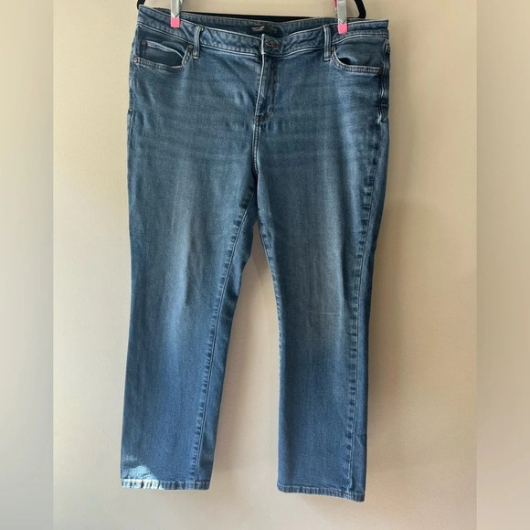 Simply Vera Vera Wang Denim - Simply Vera by Vera Wang size 18 straight leg jeans